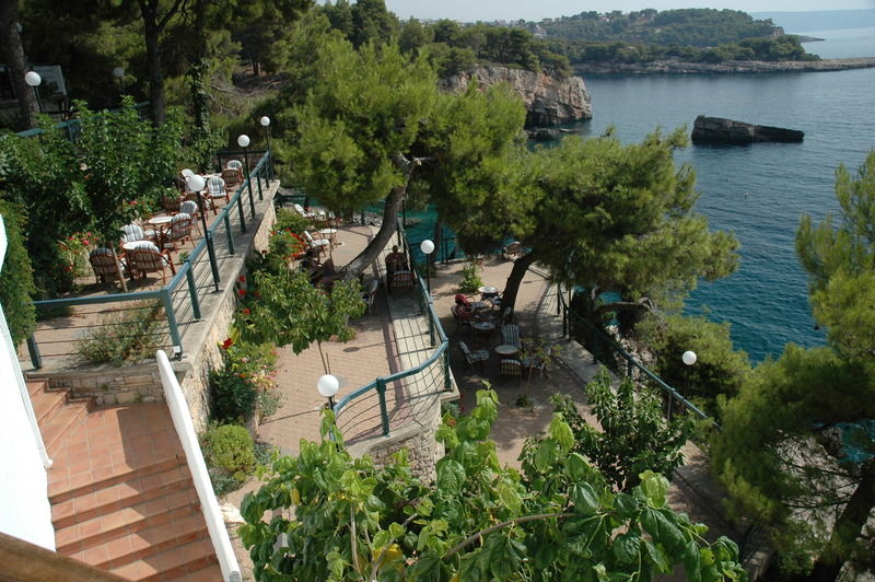 Paradise Hotel Патитири Экстерьер фото