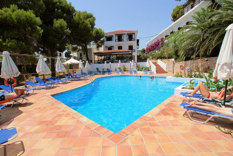 Paradise Hotel Патитири Экстерьер фото